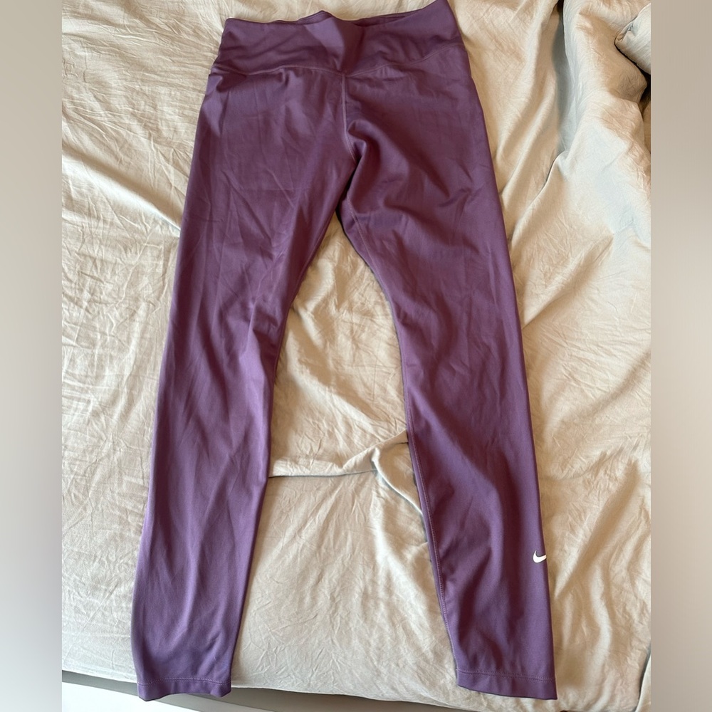 Purple leggings